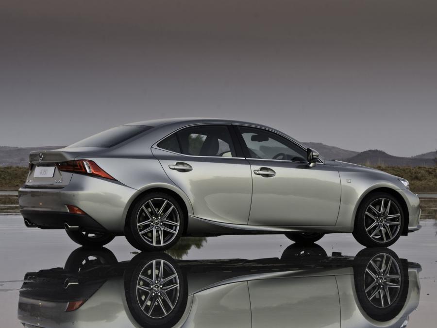  Lexus IS350 F-Sport 2013 года  (ZA) (фото 5 из 13)